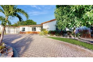 3920 NW 36th Ave, Lauderdale Lakes, FL 33309, - MLS#A11807912