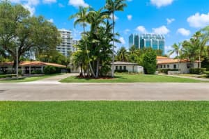 4250 Bay Point Rd, Miami, FL 33137, - MLS#A11807916