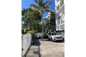 716 Michigan Ave APT 202, Miami Beach, FL 33139, - MLS#A11808015