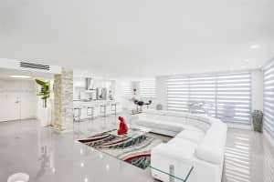 2751 S Ocean Dr APT 301S, Hollywood, FL 33019, - MLS#A11808091