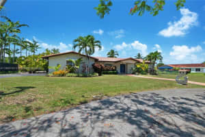 8005 Sw 106th St, Miami