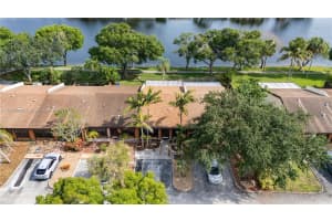 10760 Hickory Ave, Pembroke Pines, FL 33026 Sold 10/03/25