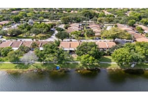 10760 Hickory Ave, Pembroke Pines, FL 33026 Sold 10/03/25