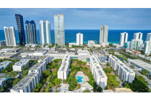 16919 N Bay Rd 521, Sunny Isles Beach