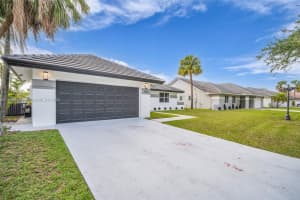 604 NW 163rd Ave, Pembroke Pines, FL 33028, Sold 07/03/25