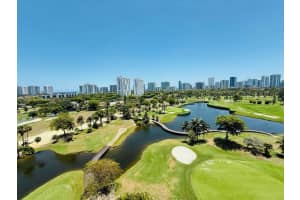 20379 W Country Club Dr 1233, Aventura