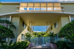 350 S Shore Dr 7, Miami Beach