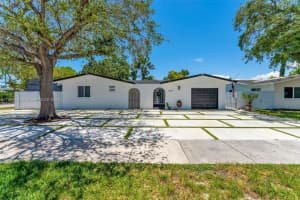 9304 Sw 166th Ter, Palmetto Bay