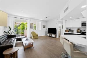 3245 Ne 184th St 13402, Aventura