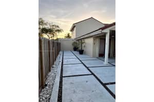 6542 Nw 171st St 0, Hialeah