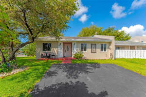 10362 SW 208th Ln, Cutler Bay, FL 33189, - MLS#A11808597