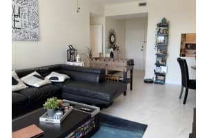 9725 NW 52nd St APT 421, Doral, FL 33178, Sold 08/22/25