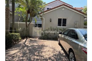 1270 Weeping Willow Way, Hollywood