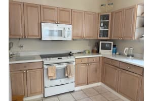 1270 Weeping Willow Way, Hollywood, FL 33019 Sold 10/15/25