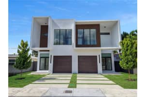 2839 Sw 25 St, Miami
