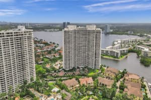 1000 W Island Blvd #611, Aventura, FL 33160, Sold 11/04/25