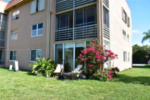 9841 Sunrise Lakes Blvd 101 Sunrise, FL 33322 - Off Market