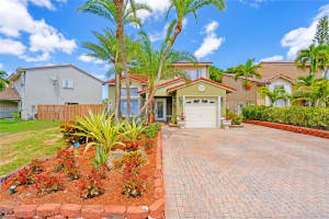 10213 Sw 156th Ave, Miami