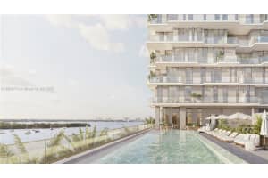 7918 West Dr 701, North Bay Village