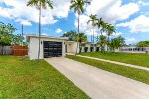 17761 Sw 113th Ct Miami, FL 33157 - MLS#A11808745