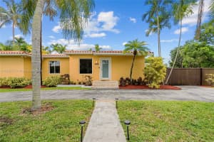 6332 Sw 43rd St South Miami, FL 33155 - MLS#A11808772