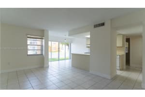 9300 W Flagler St 112d, Miami