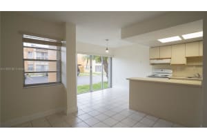 9300 W Flagler St APT 112D, Miami, FL 33174, Sold 10/03/25