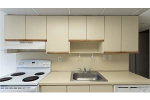 9300 W Flagler St APT 112D, Miami, FL 33174, Sold 10/03/25