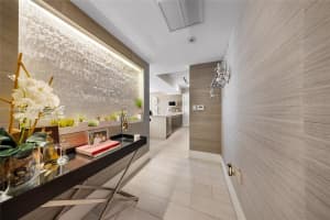 55 Se 6th St 2803, Miami