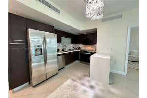 950 Brickell Bay Dr, Miami, FL 33131, Sold 09/02/25