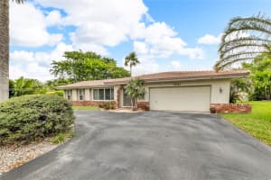 7541 SW 9th St, Plantation, FL 33317, Sold 09/02/25