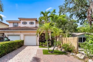 849 SW 11th Ct, Fort Lauderdale, FL 33315 - MLS#A11809130