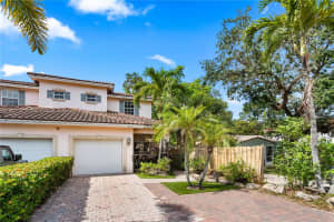 849 SW 11th Ct, Fort Lauderdale, FL 33315 - MLS#A11809130