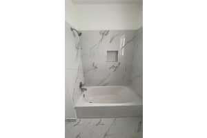 5210 NW 16th St 3, Lauderhill, FL 33313 - MLS#A11809152