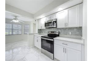1100 Sw 130th Ave 111h Pembroke Pines, FL 33027 - MLS#A11809159