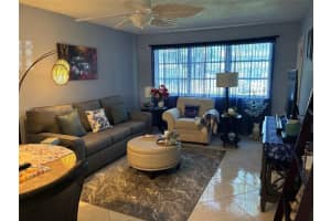 2223 Park Ln 102, Hollywood