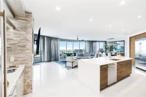 100 E Las Olas Blvd, Fort Lauderdale, FL 33301, Sold 07/07/25