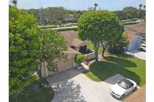 10 Afton Pl Boynton Beach, FL 33426 - MLS#A11809271