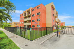 8095 NW 8th St APT 209, Miami, FL 33126, Sold 08/12/25