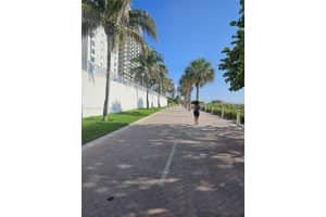 5701 Collins Ave, Miami Beach, FL 33140, - MLS#A11809342