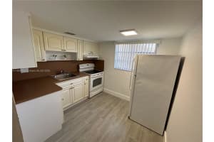 17 NE 2nd Ave APT 108, Dania Beach, FL 33004, - MLS#A11809360