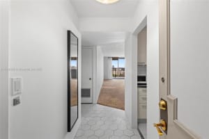 2780 Ne 183rd St 1911, Aventura