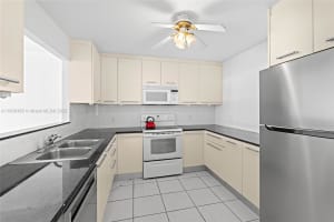 2780 NE 183rd St APT 1911, Aventura, FL 33160, - MLS#A11809385
