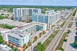 2100 Van Buren St APT 320, Hollywood, FL 33020, - MLS#A11809410