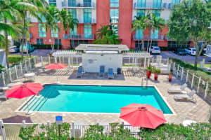 2100 Van Buren St APT 320, Hollywood, FL 33020, - MLS#A11809410