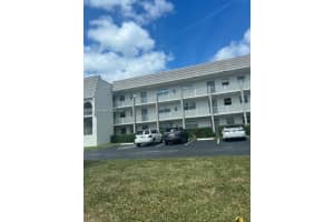 8280 Sunrise Lakes Blvd 105, Sunrise