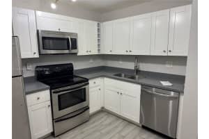 721 N Pine Island Rd APT 201, Plantation, FL 33324, - MLS#A11809508