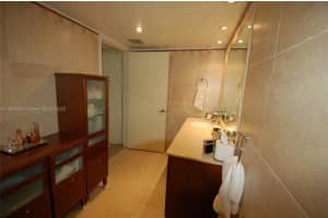 8877 Collins Ave 507, Surfside