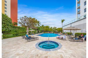 17050 N Bay Rd APT 401, Sunny Isles Beach, FL 33160, Sold 08/08/25