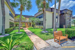 203 E Capri E, Delray Beach